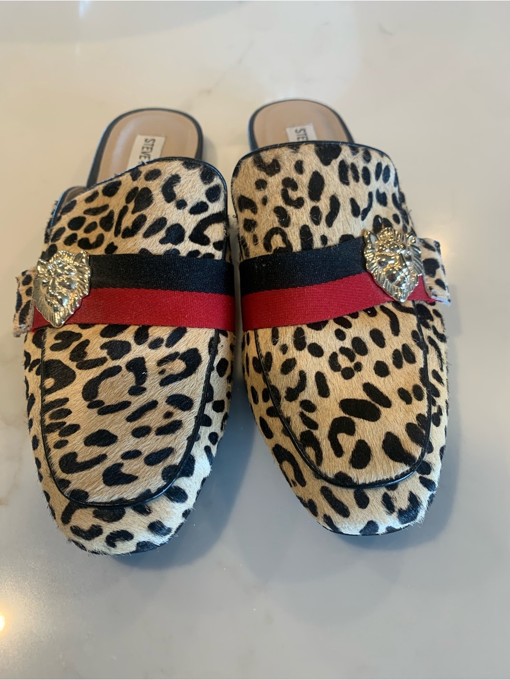 Steve Madden Karisma Leopard Print mules with Red & Black Ribbon.  Size 8 1/2 M - Picture 2 of 4